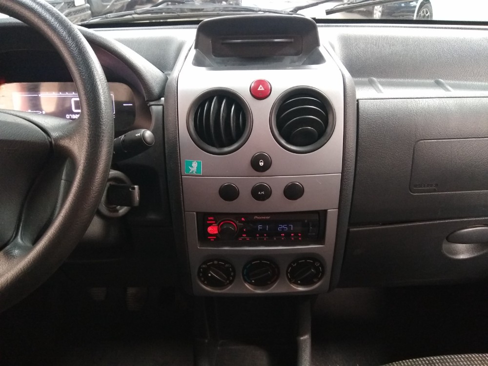 Citroën BERLINGO FURGON HDI 92 BUSINESS AM22 — foto 6